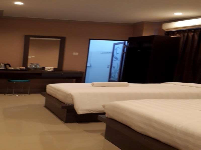 Reddoorz Plus @ Paal 2 Manado Esterno foto