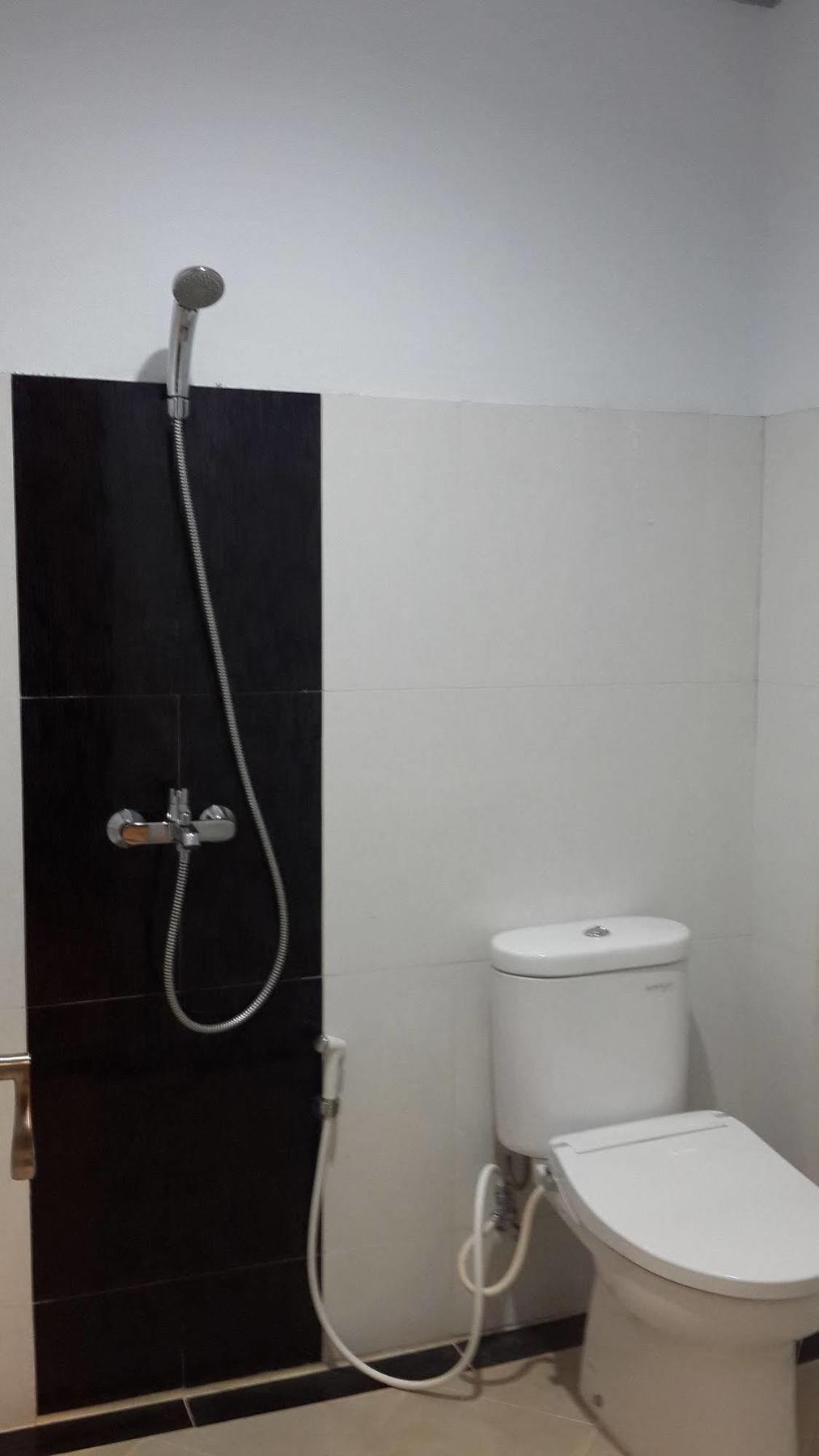 Reddoorz Plus @ Paal 2 Manado Esterno foto